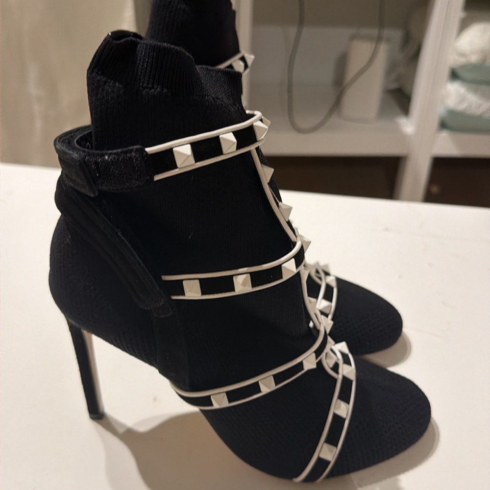 New - Picture 2 of 5
